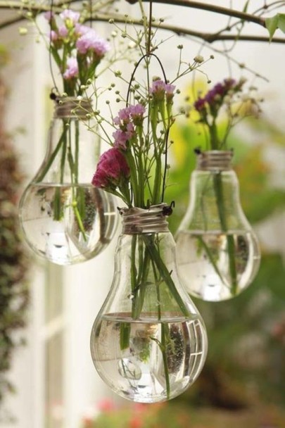 DIY Light bulb flower vases